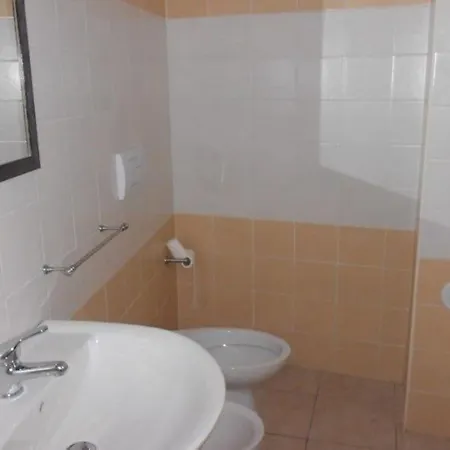 Con Giardino Centro Mare Apartmán *